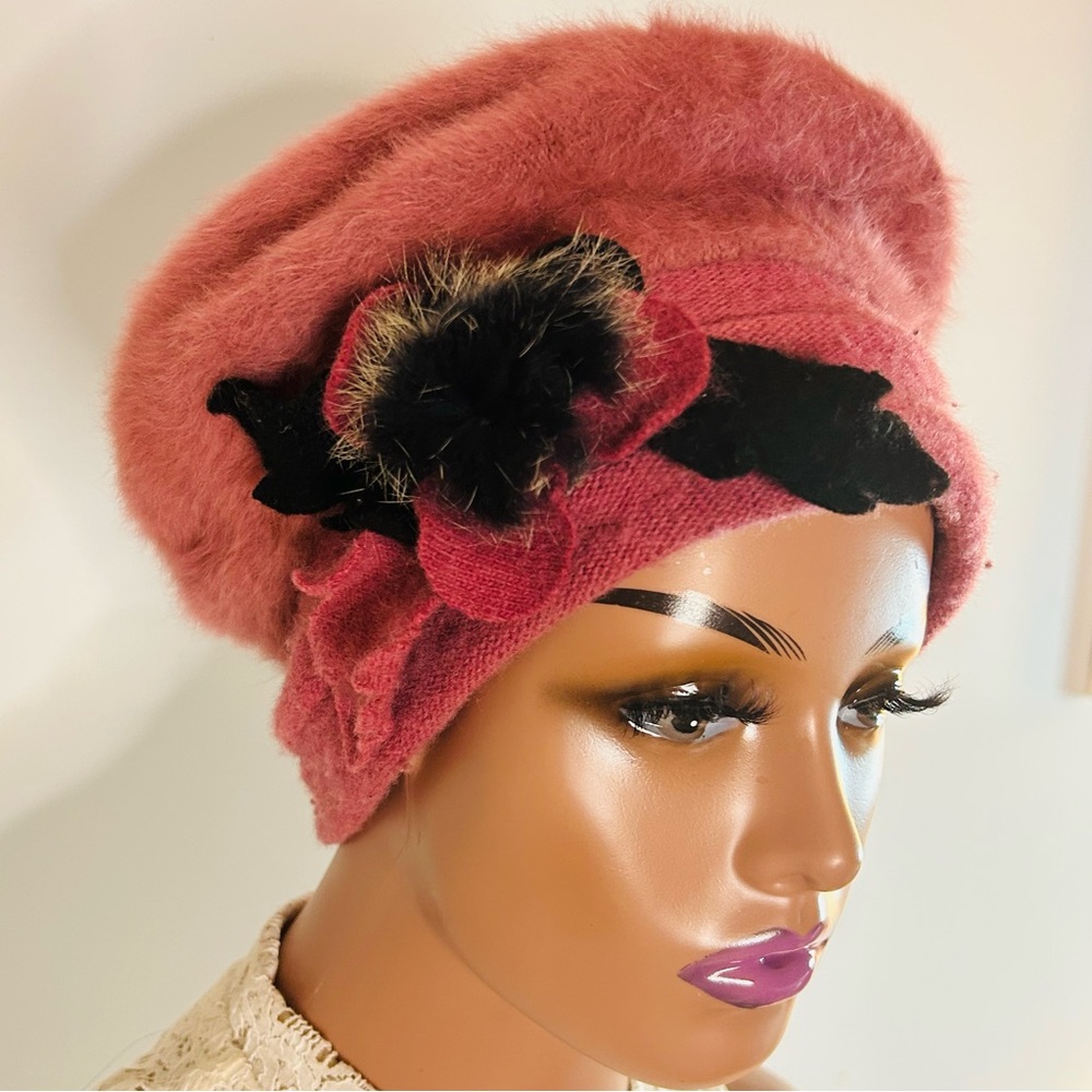 Elegant Pink angora wool Beret with Floral Accent vintage
